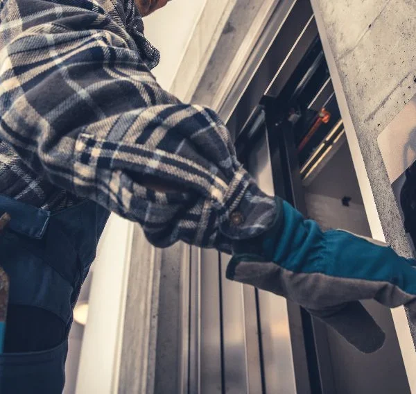 أهمية الصيانة الدورية للمصعد