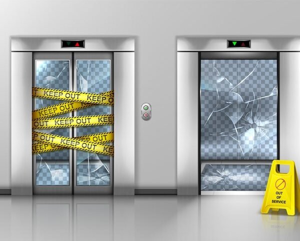 أعطال المصاعد الشائعة في المباني السكنية وكيف تتجنبها