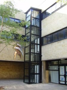 صيانة مصاعد مدارس بالرياض